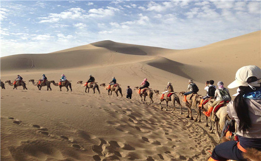 Silk Road China Tours-16 Days tour of Beijing, Urumqi, Kashgar, Turpan, Dunhuang, Xian, Shanghai